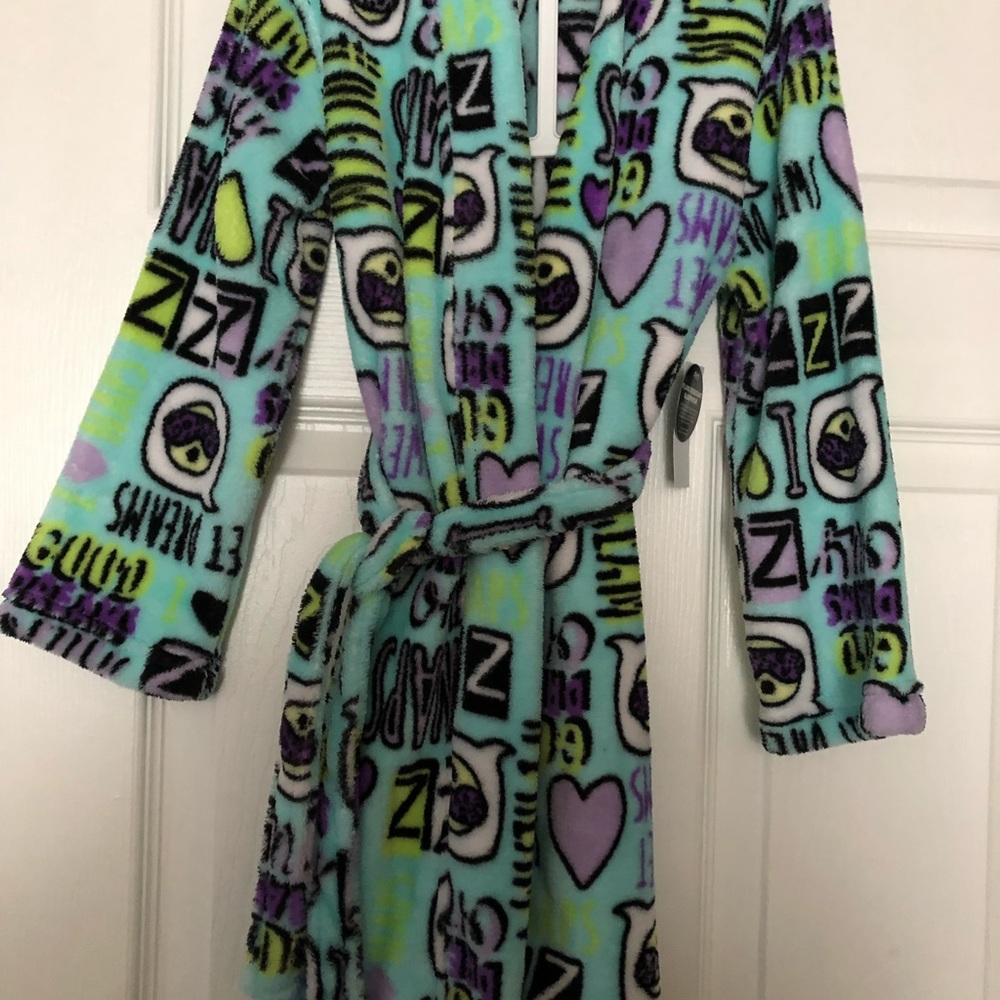 Little Girls heart print robe with belt
